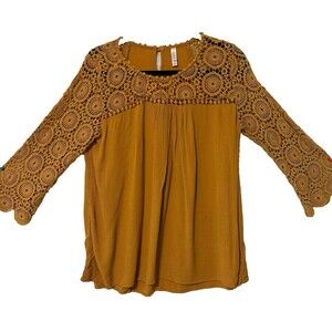 Xhilaration XL Mustard Yellow Decorative Lace Top  Button Closure Unique